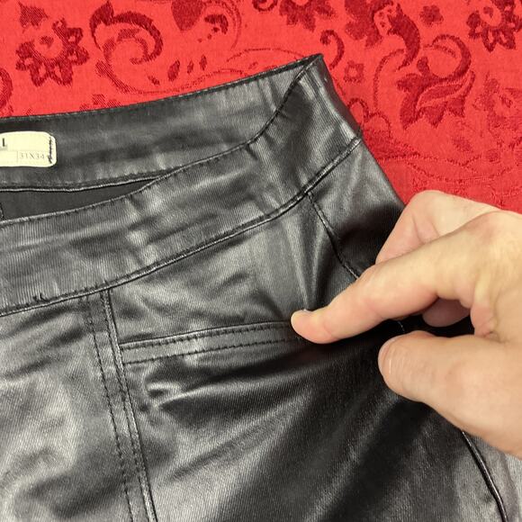 Rock & Roll Cowgirl Black Flare Jeans - Picture 9 of 16